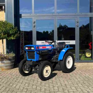 marge Iseki TX 155 met gazonbanden