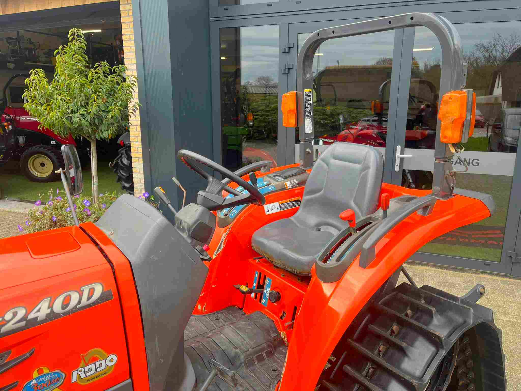 Kubota T240D HST rupstrekker - Afbeelding 12