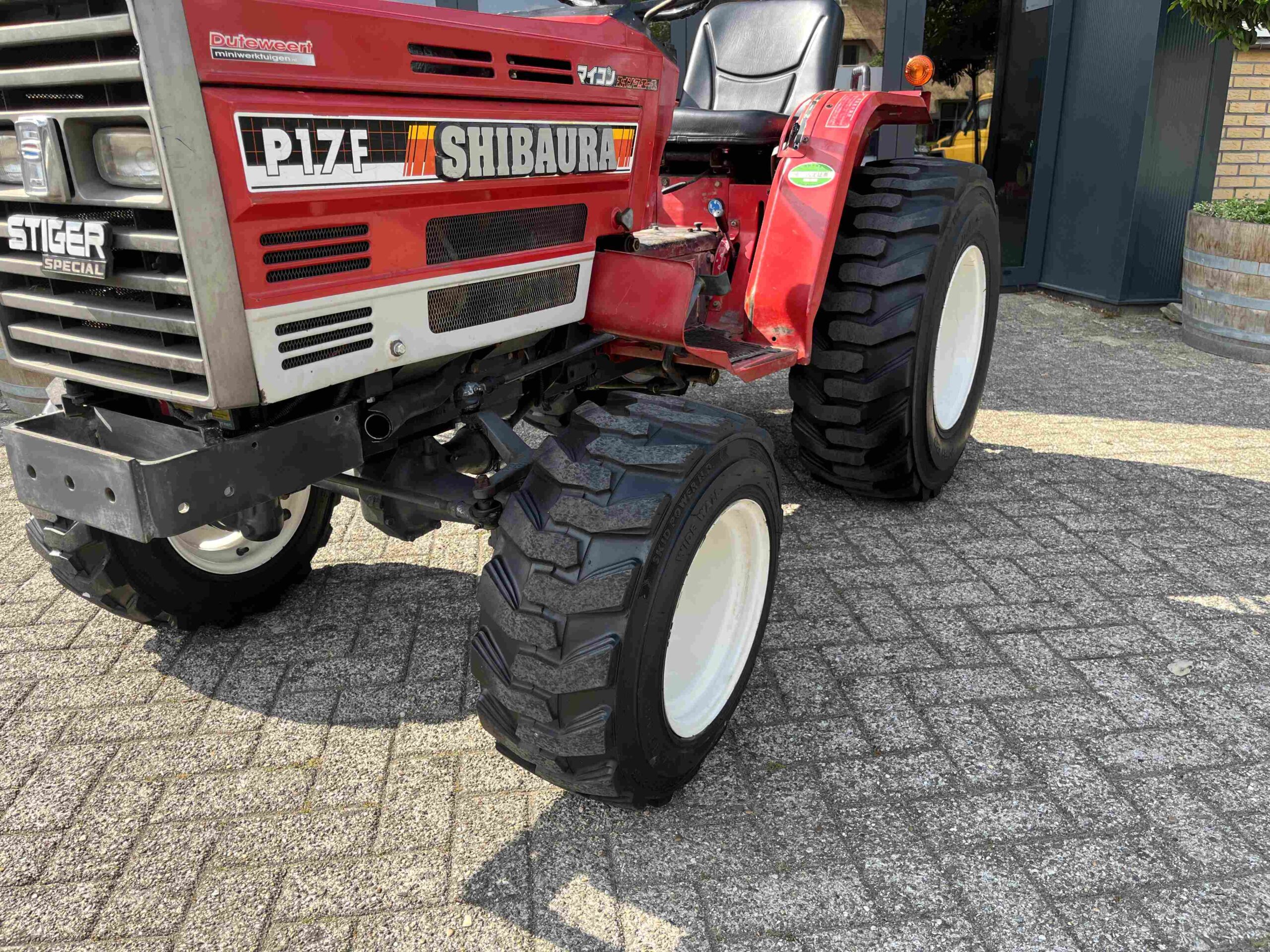 Shibaura P17F op brede terra banden - Afbeelding 8
