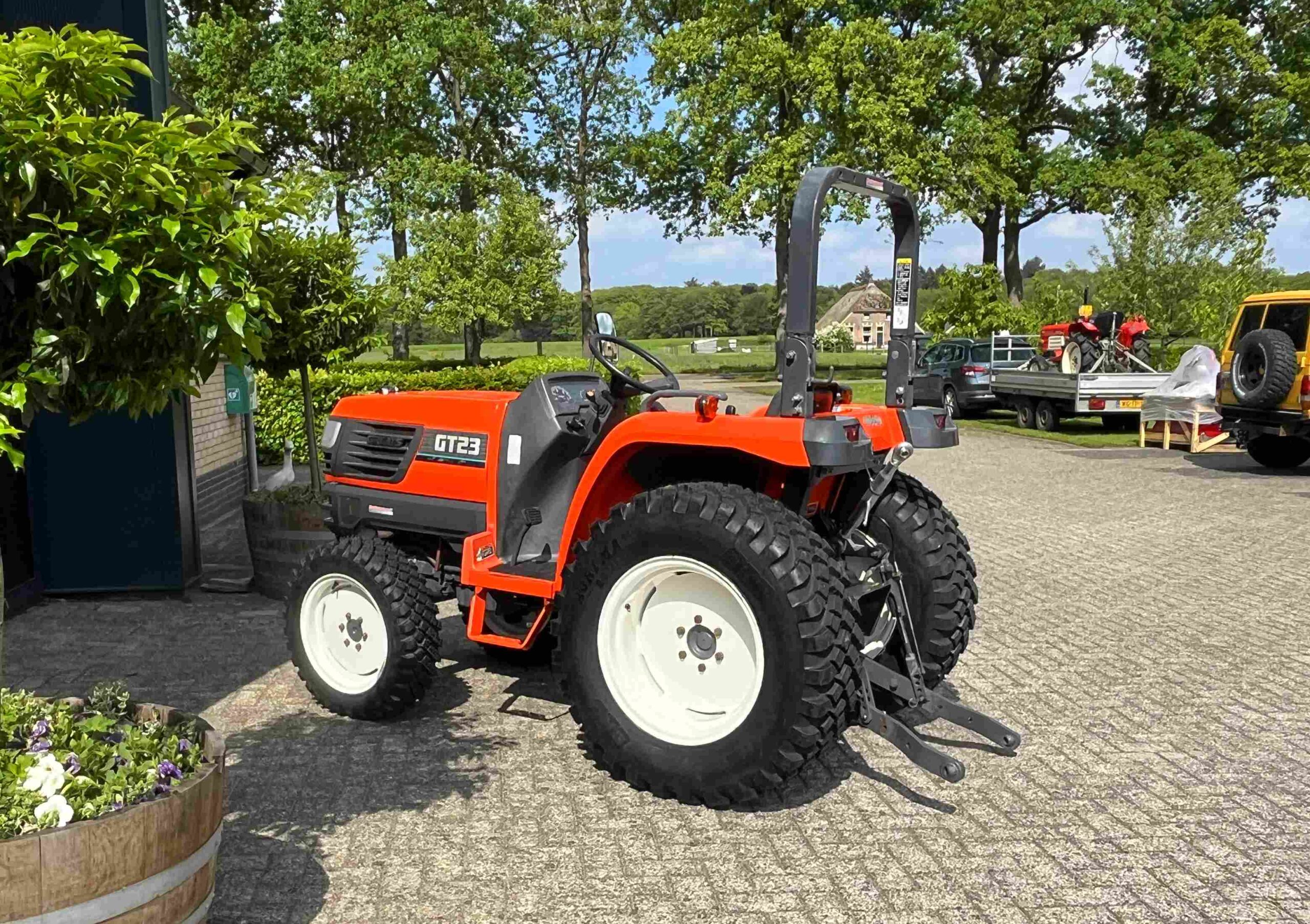 Kubota GT 23 HST met multifunctionele banden - Afbeelding 6