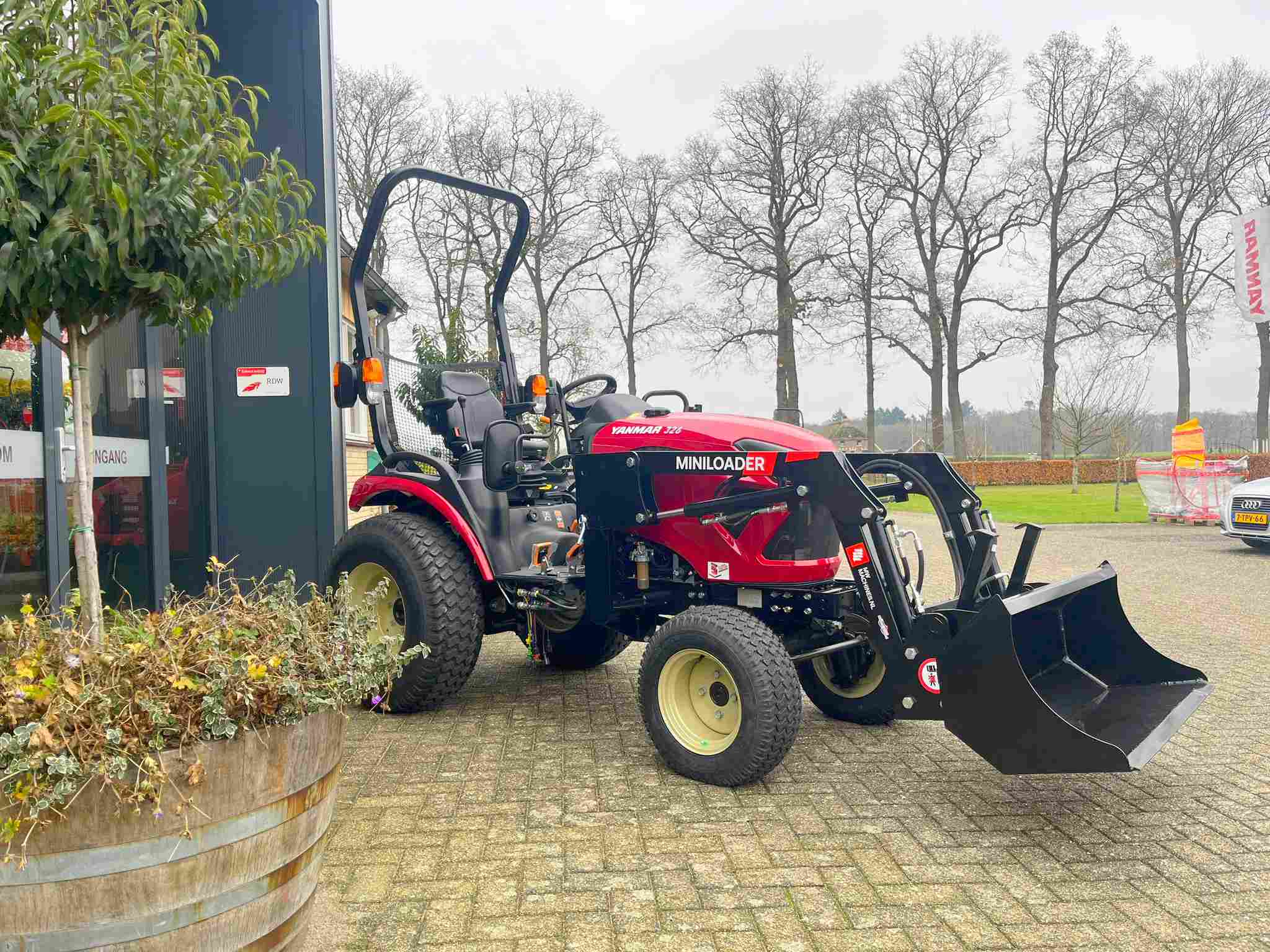 Yanmar SA 326 met Miniloader - Afbeelding 8