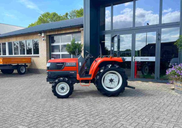 Kubota GT 23 HST - Afbeelding 3