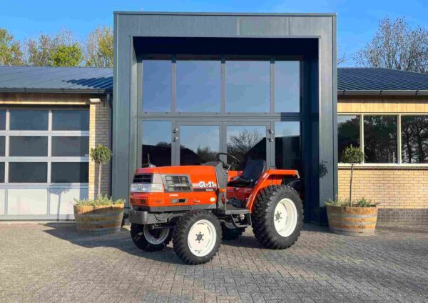 Kubota GL 21 full powershift met brede gazonbanden - Afbeelding 3