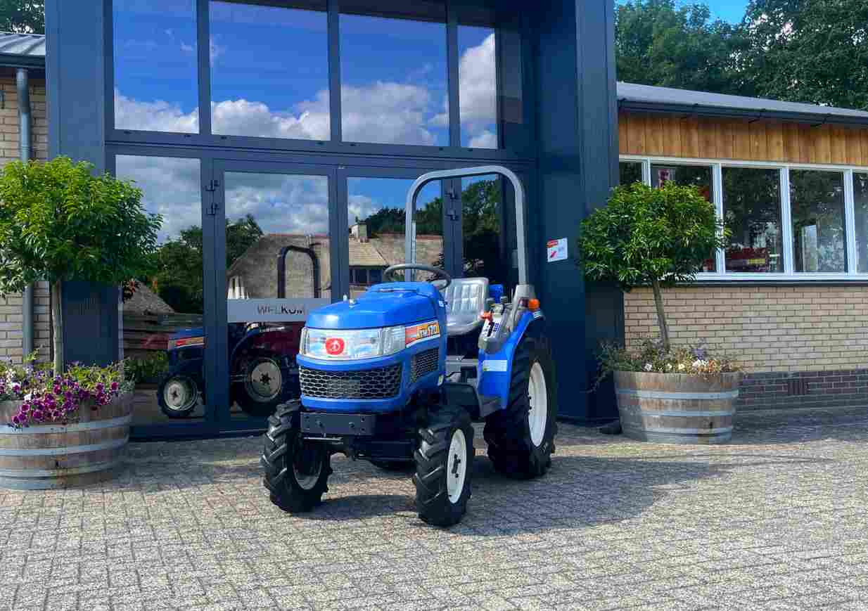 iseki TM 170 met kenteken op terrabanden