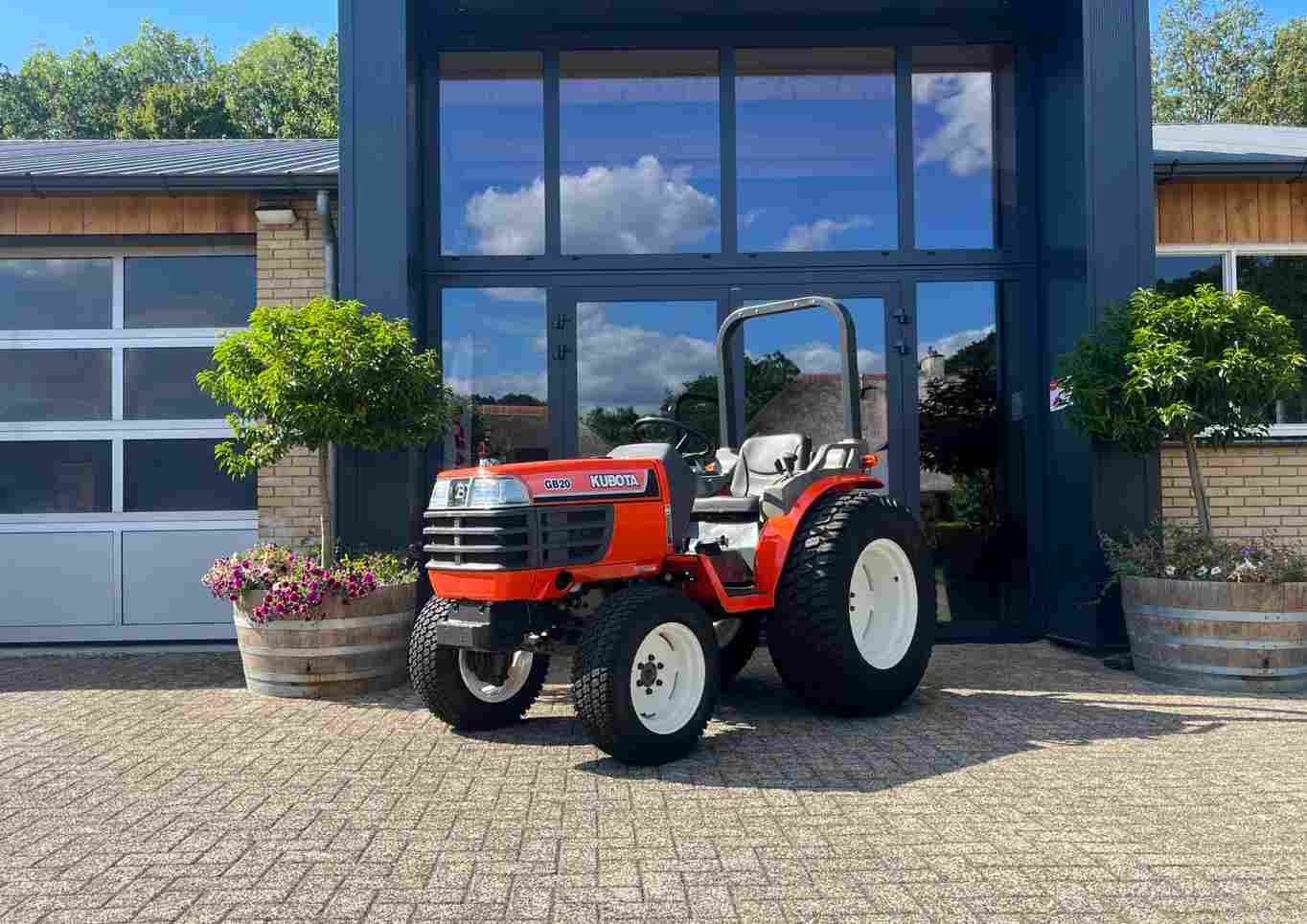 Kubota GB20 met gazonbanden - Afbeelding 2