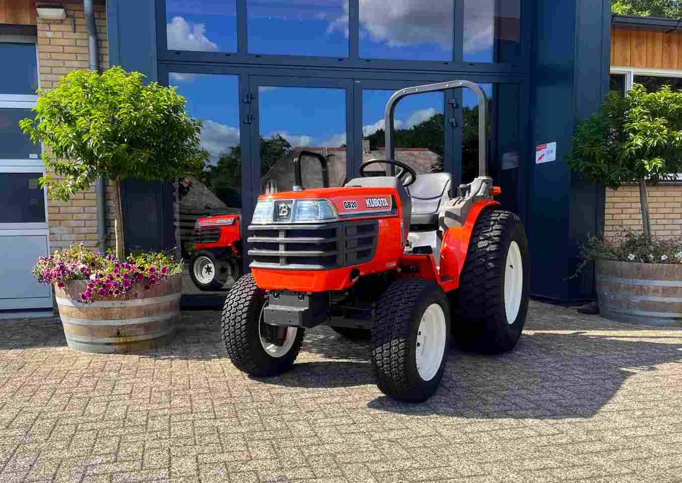 Kubota GB20 met gazonbanden - Afbeelding 3