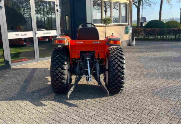 Kubota GL 21 full powershift met brede gazonbanden - Afbeelding 9