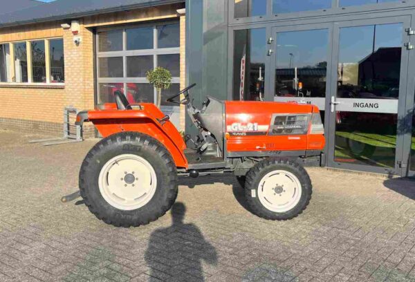 Kubota GL 21 full powershift met brede gazonbanden - Afbeelding 10