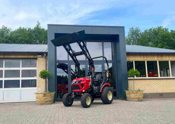 Yanmar SA 326 met Maxiloader