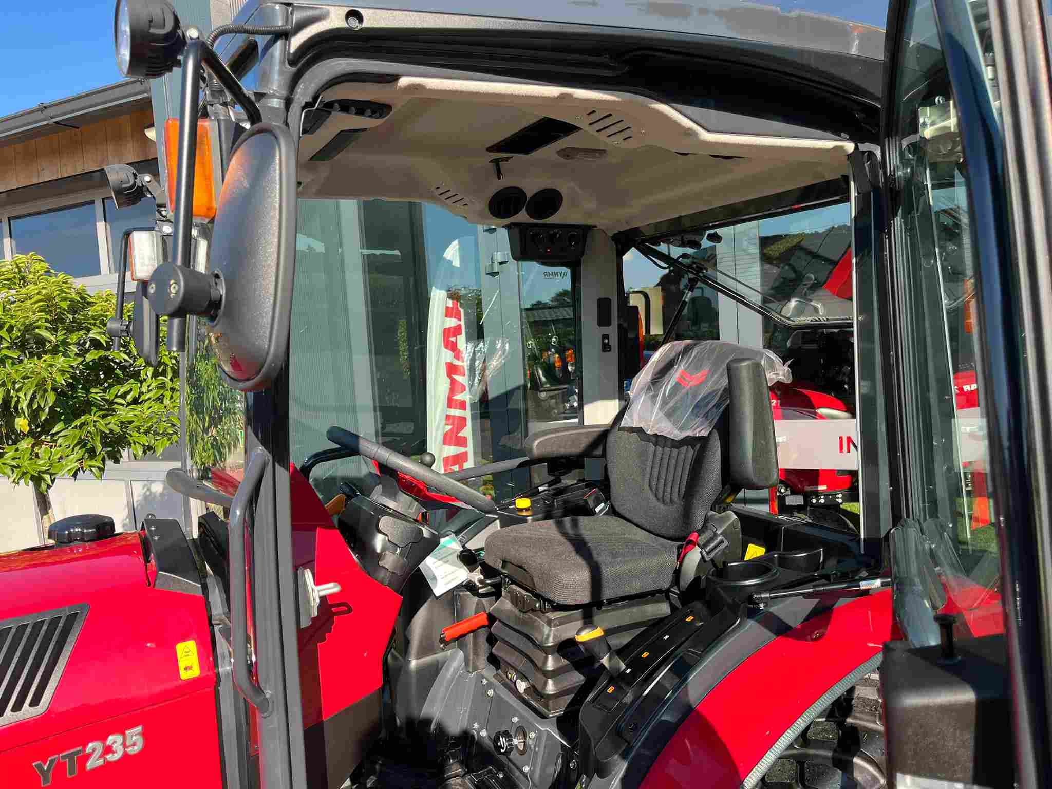 Yanmar YT 235 HST met cabine - Afbeelding 5