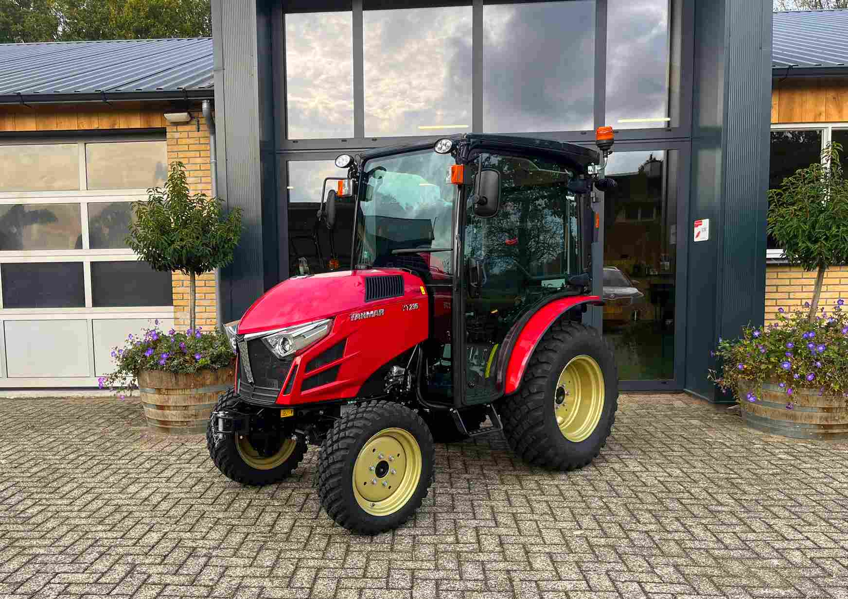 Demo Yanmar YT 235 HST met cabine - Afbeelding 5