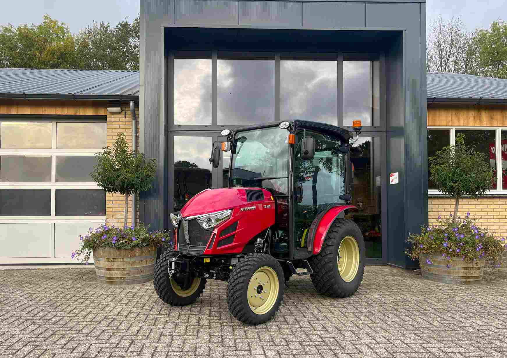 Demo Yanmar YT 235 HST met cabine - Afbeelding 13