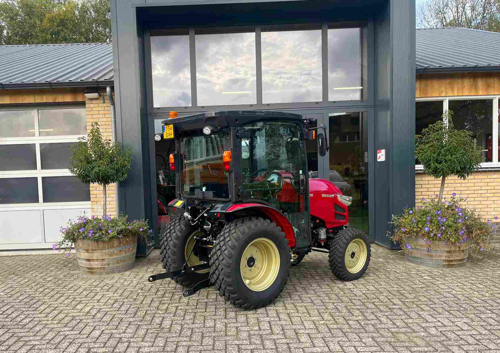 Demo Yanmar YT 235 HST met cabine - Afbeelding 7