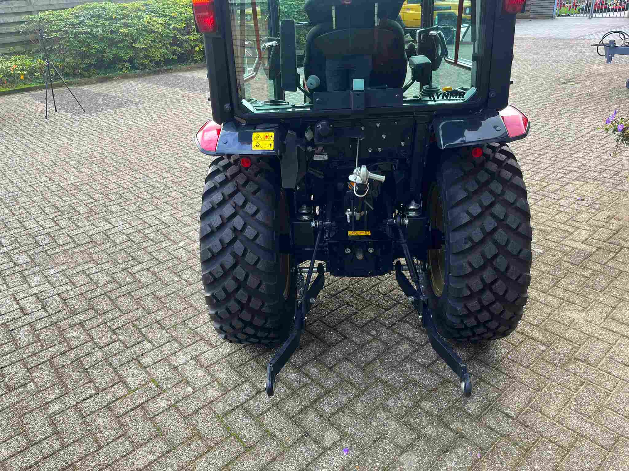 Demo Yanmar YT 235 HST met cabine - Afbeelding 9