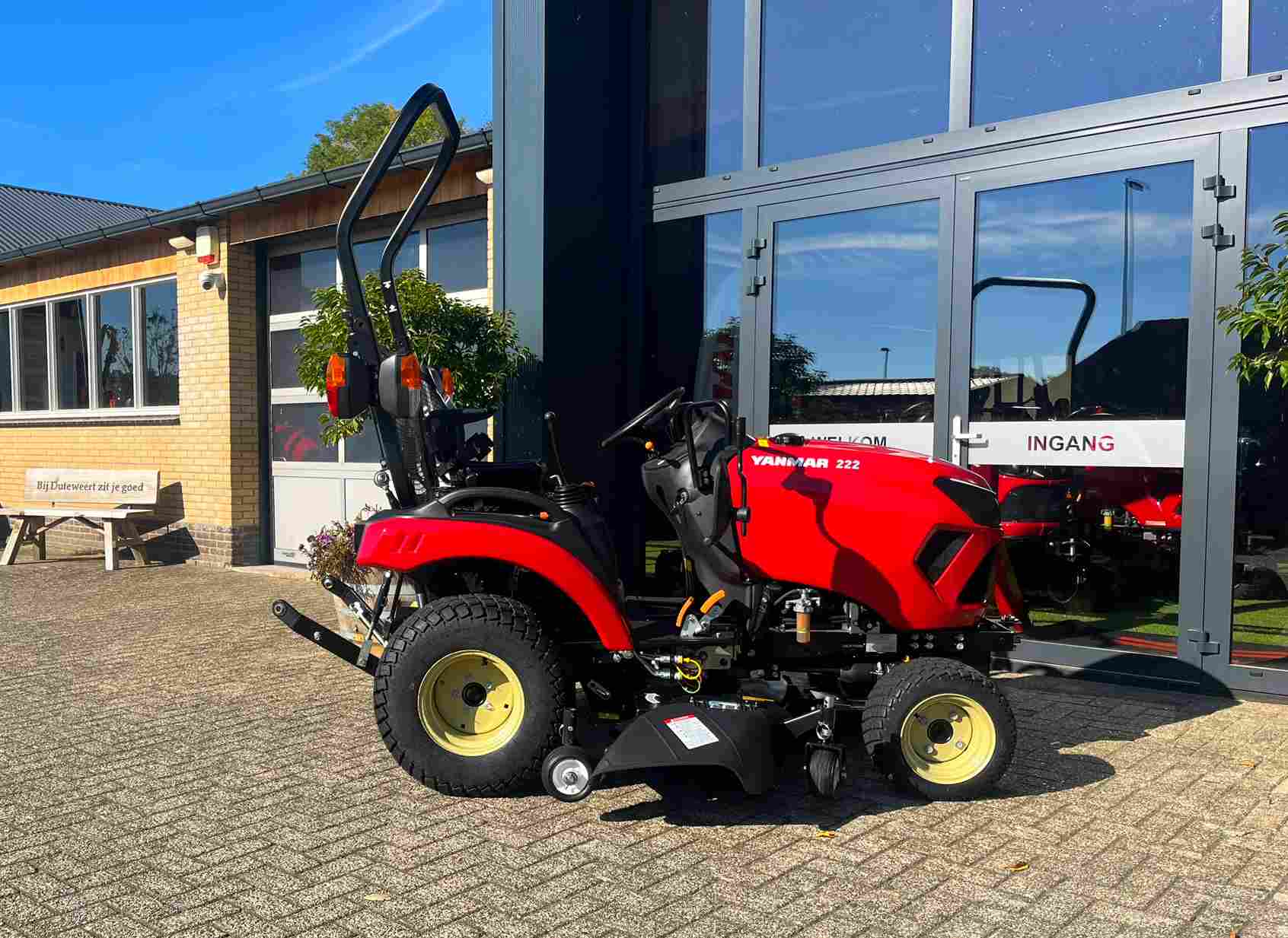 Demo Yanmar 222 HST met middenmaaidek - Afbeelding 6